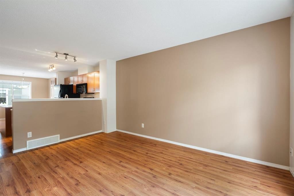 361 Elgin Gardens Se, Calgary, AB