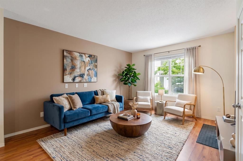 361 Elgin Gardens Se, Calgary, AB
