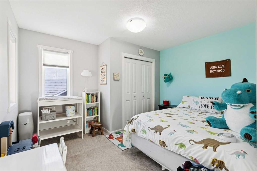 57 Crestridge Bay Sw, Calgary, AB