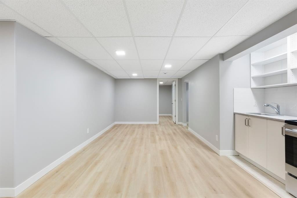 69 Winslow Crescent Sw, Calgary, AB - Indoor