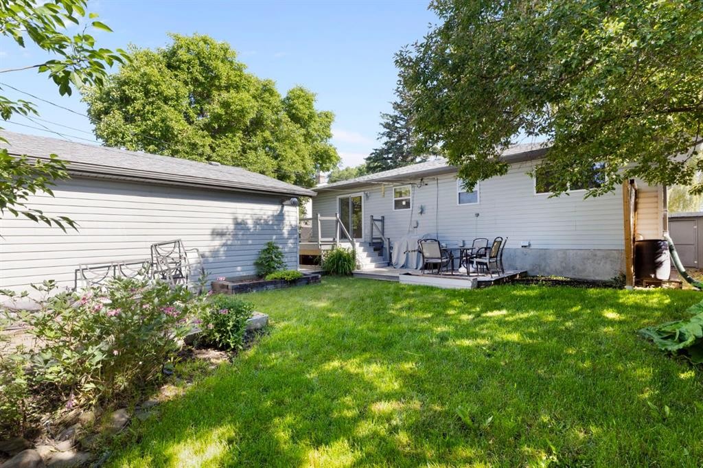 69 Winslow Crescent Sw, Calgary, AB - Outdoor With Deck Patio Veranda