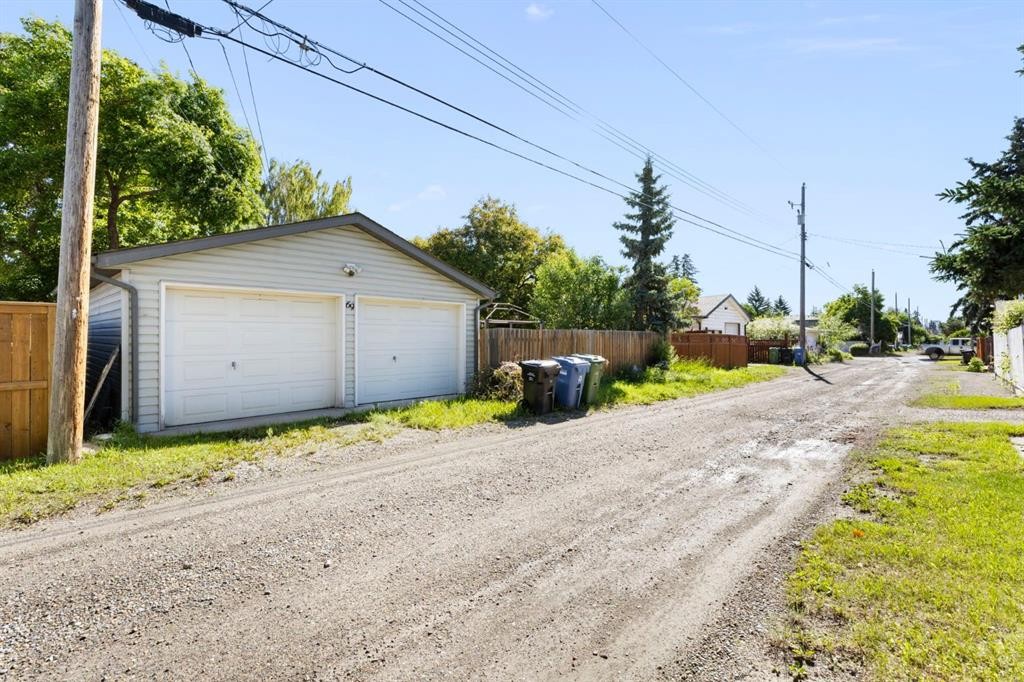 69 Winslow Crescent Sw, Calgary, AB - Outdoor
