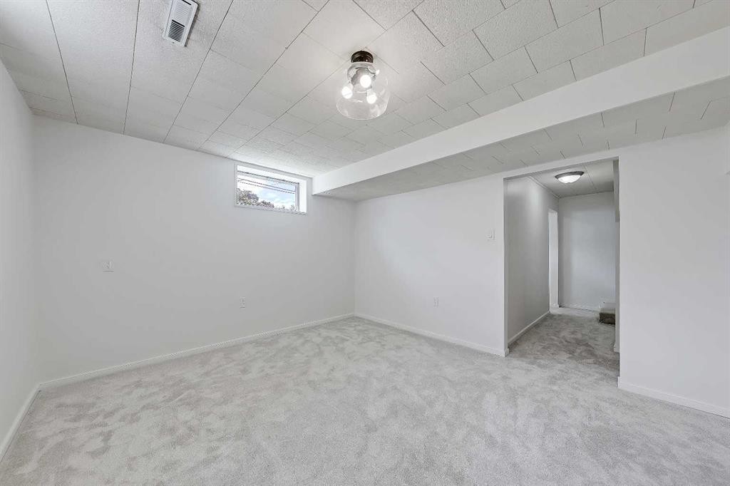 7443 Ogden Road Se, Calgary, AB