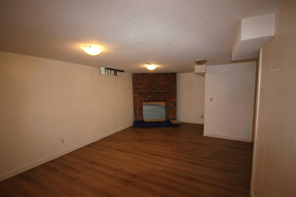 379 Falmere Road Ne, Calgary, AB
