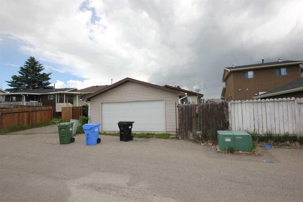 379 Falmere Road Ne, Calgary, AB
