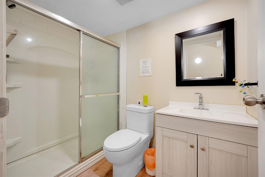 2714 74 Avenue Se, Calgary, AB