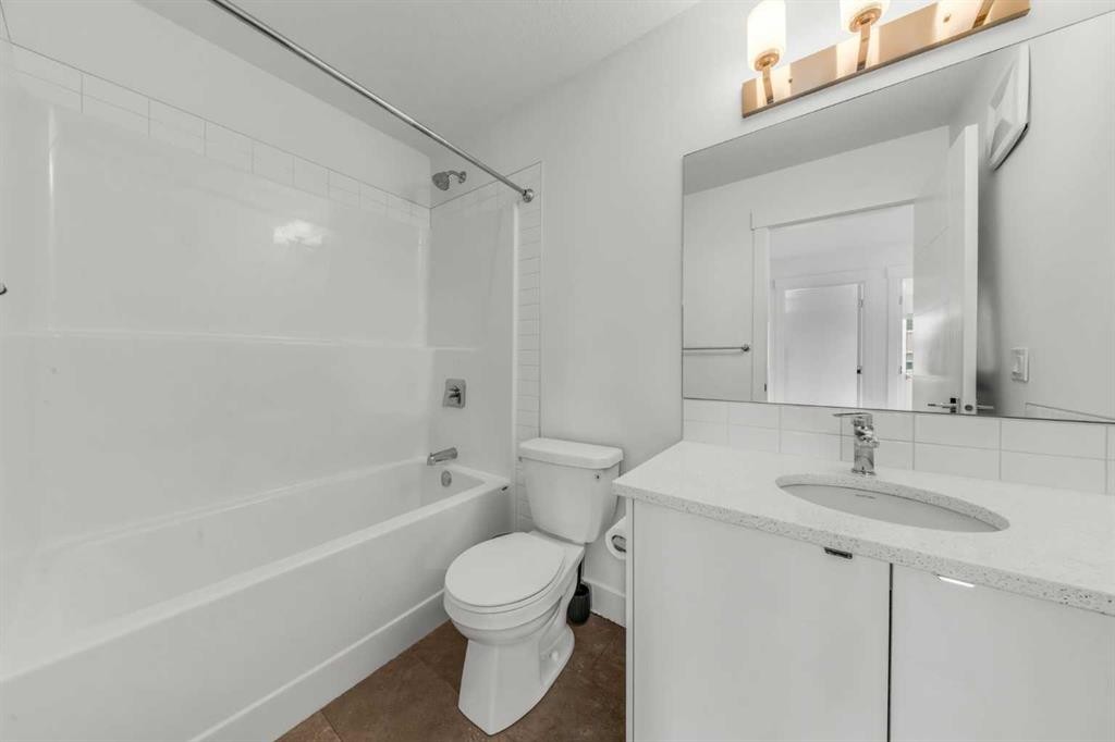 242 Carrington Gate Nw, Calgary, AB