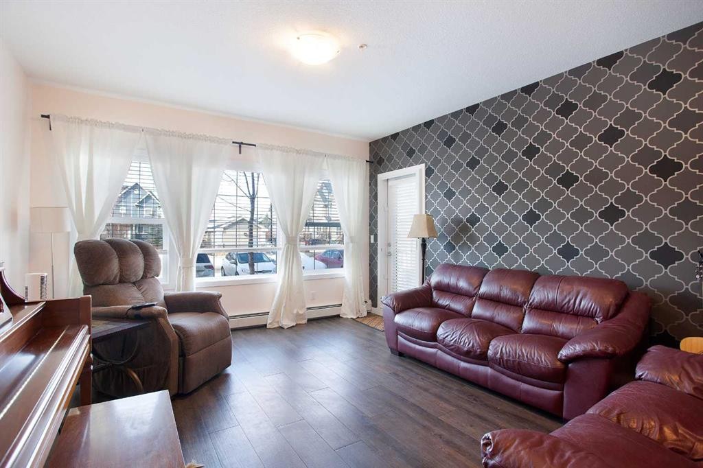 103-200 Cranfield Common Se, Calgary, AB