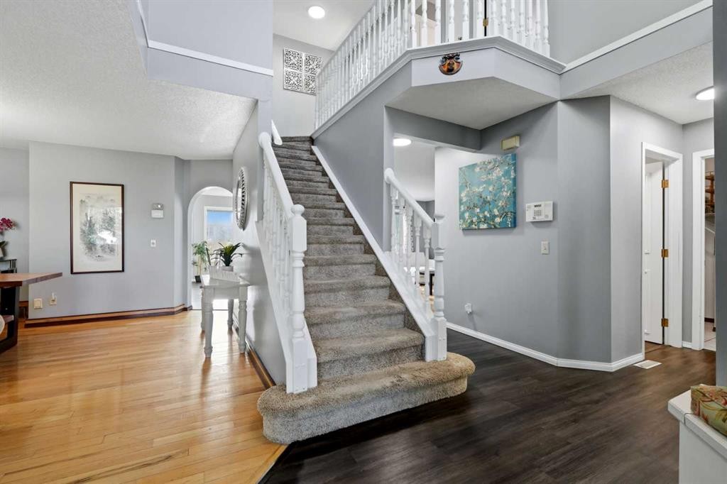 175 Shannon Circle Sw, Calgary, AB