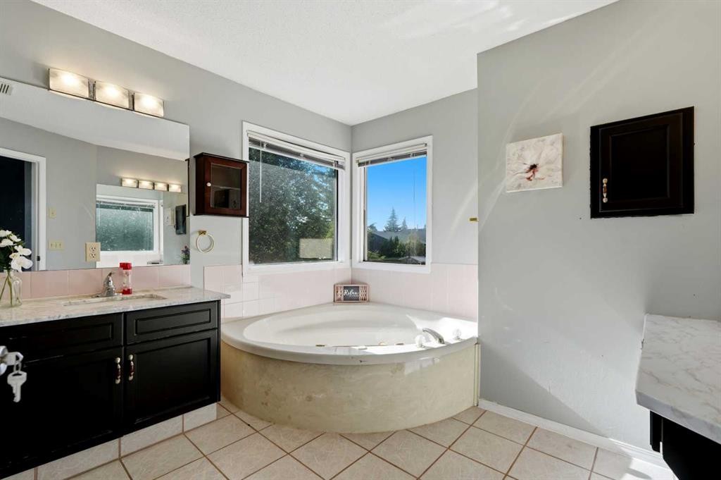 175 Shannon Circle Sw, Calgary, AB