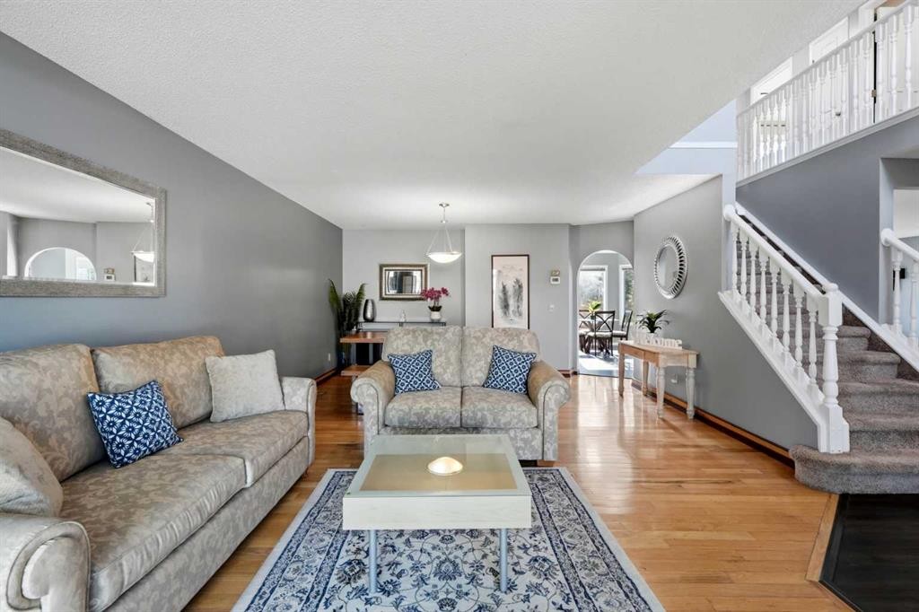 175 Shannon Circle Sw, Calgary, AB