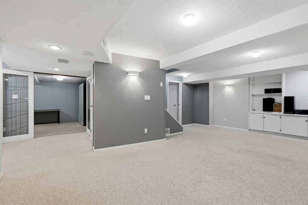 175 Shannon Circle Sw, Calgary, AB