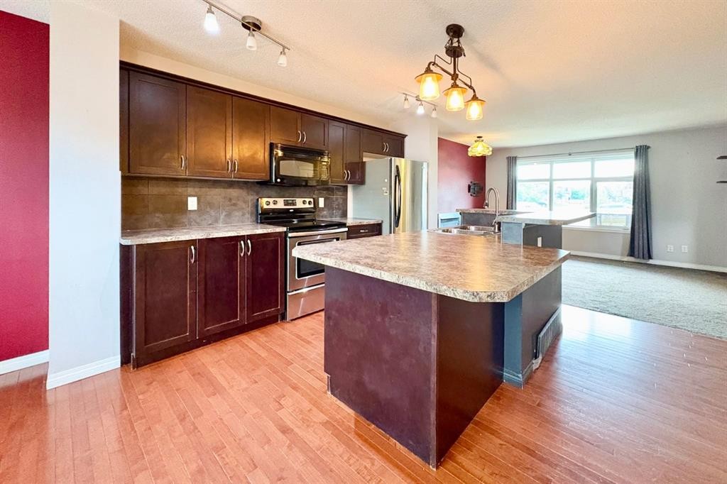 21 Walden Square Se, Calgary, AB