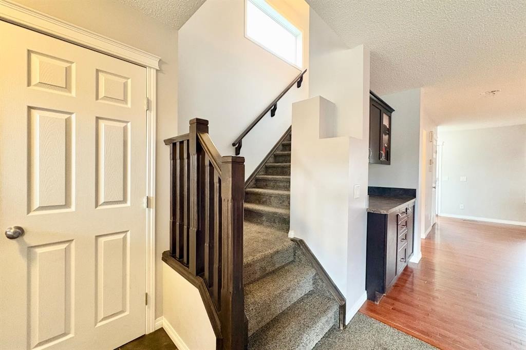 21 Walden Square Se, Calgary, AB