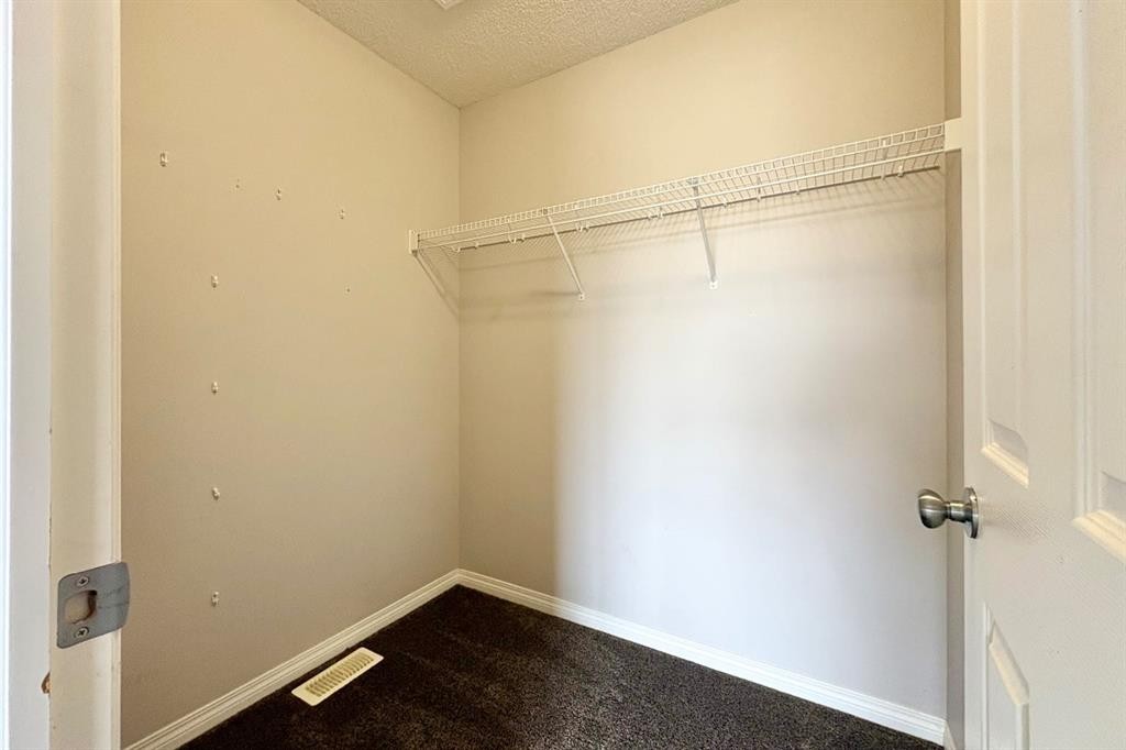 21 Walden Square Se, Calgary, AB