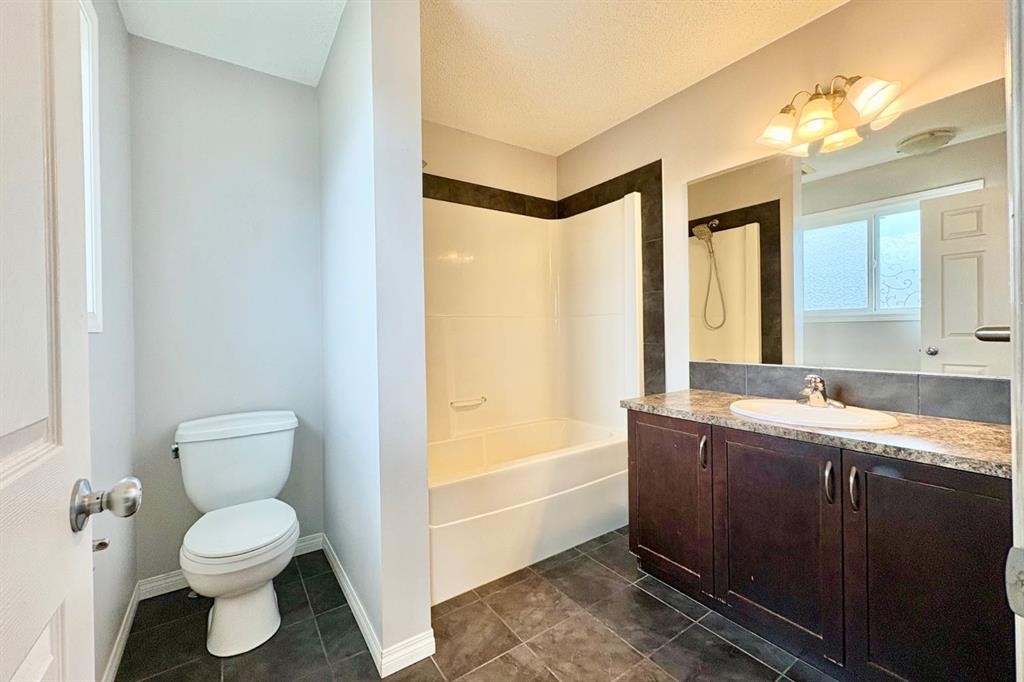 21 Walden Square Se, Calgary, AB