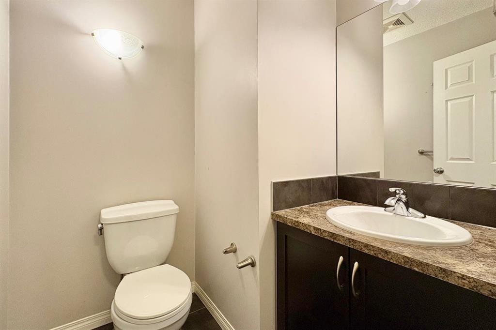 21 Walden Square Se, Calgary, AB
