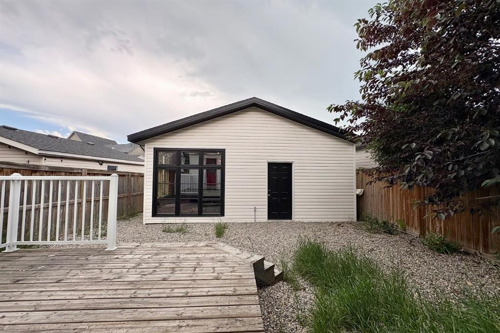 21 Walden Square Se, Calgary, AB