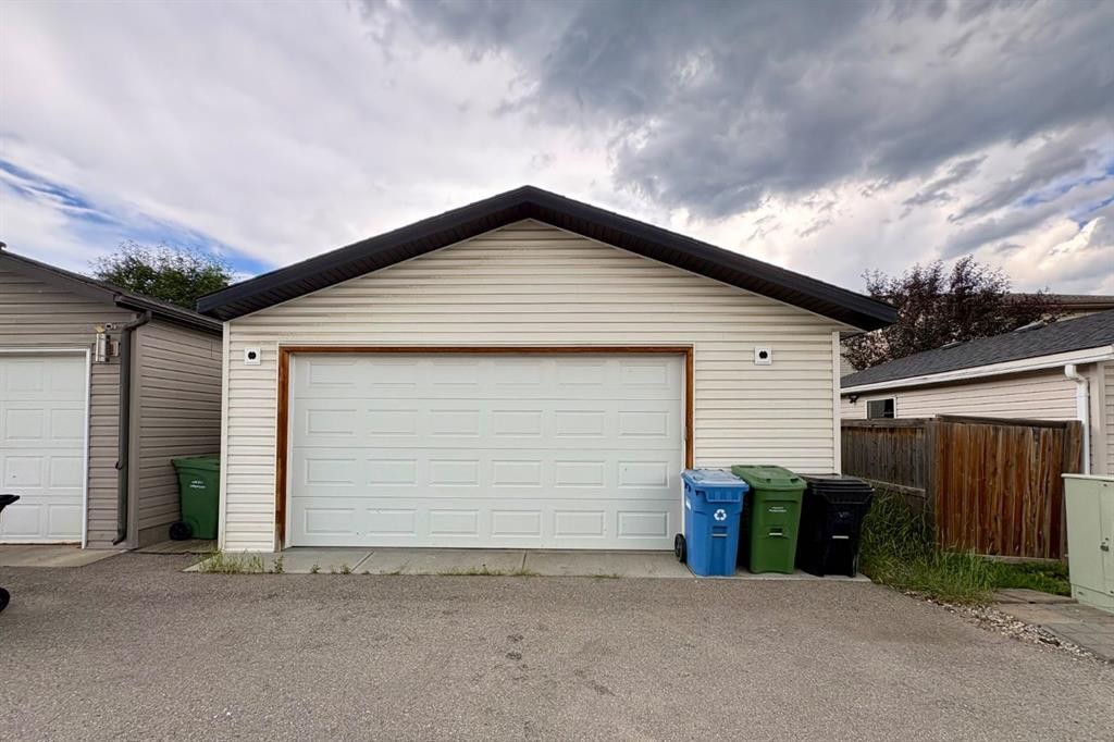 21 Walden Square Se, Calgary, AB