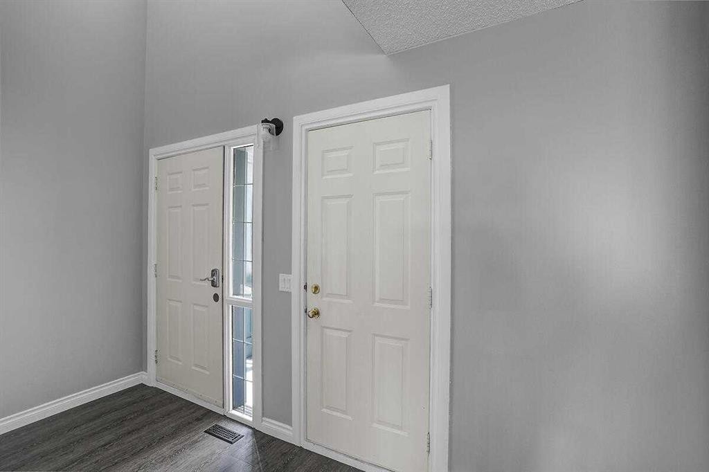 274 Somerside Park Sw, Calgary, AB