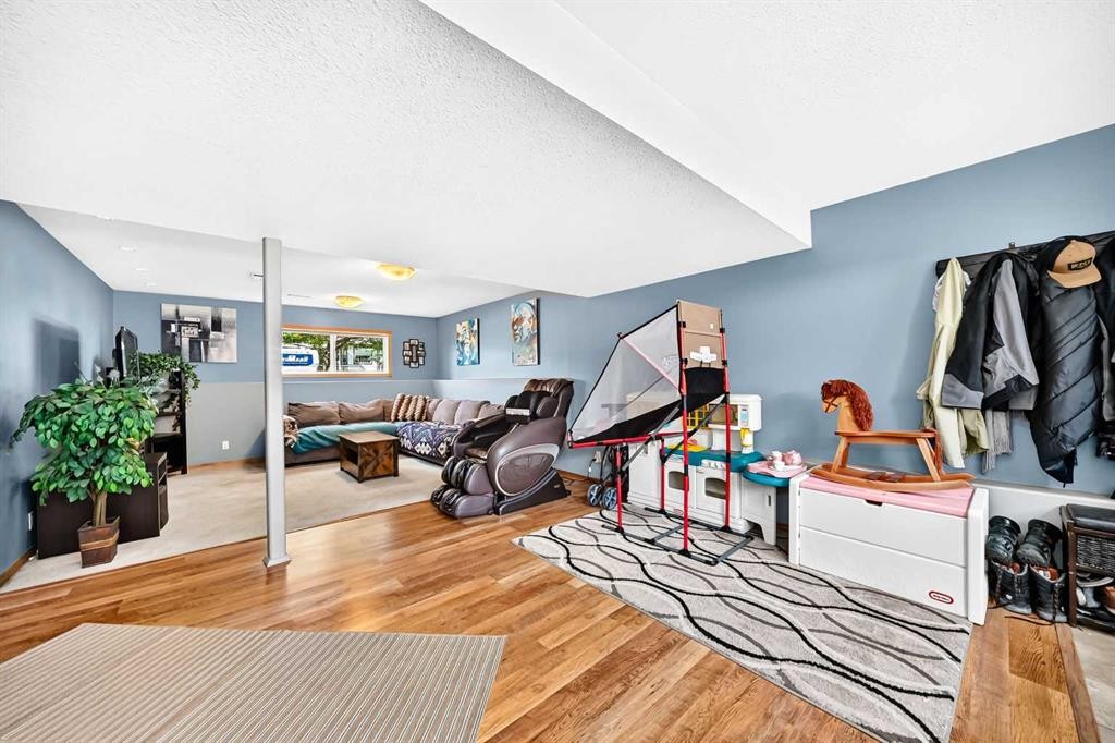 4 Strathford Place, Strathmore, AB