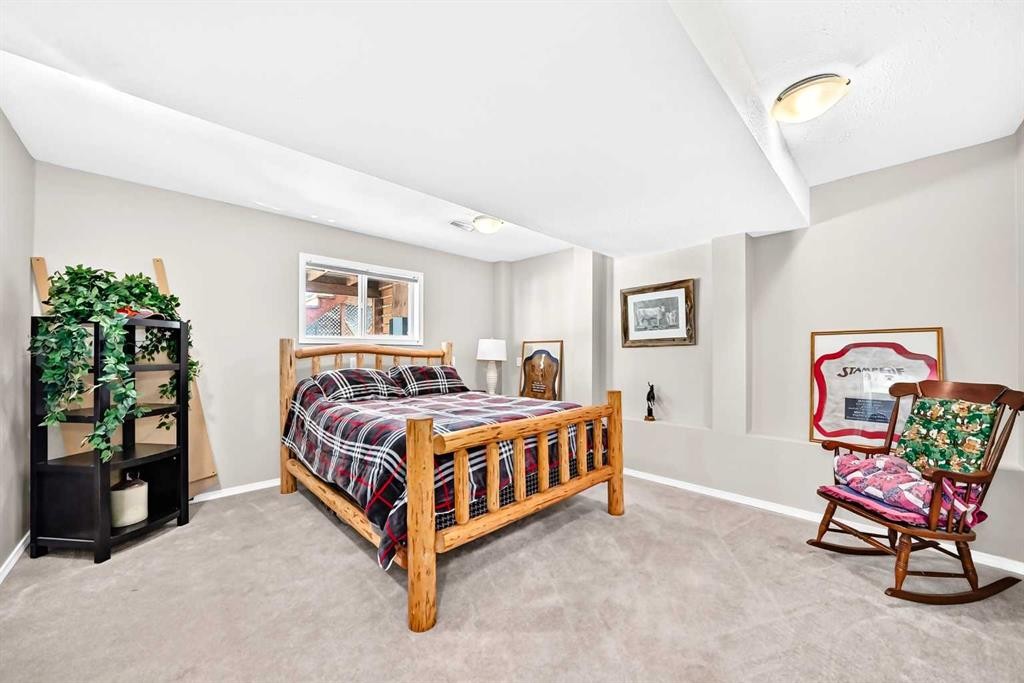 4 Strathford Place, Strathmore, AB