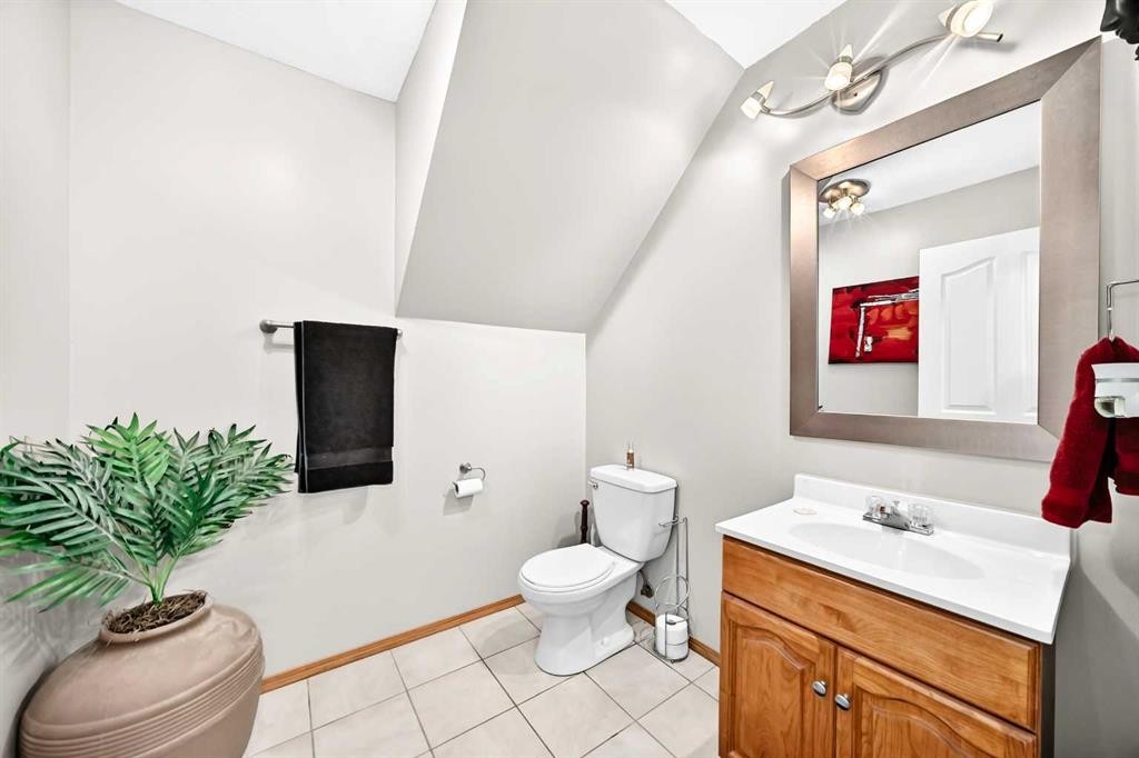 4 Strathford Place, Strathmore, AB