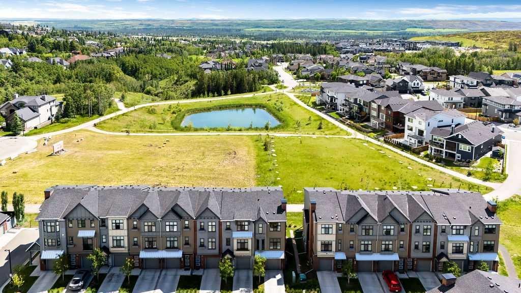 86 Spring Willow Close Sw, Calgary, AB - Outdoor With View