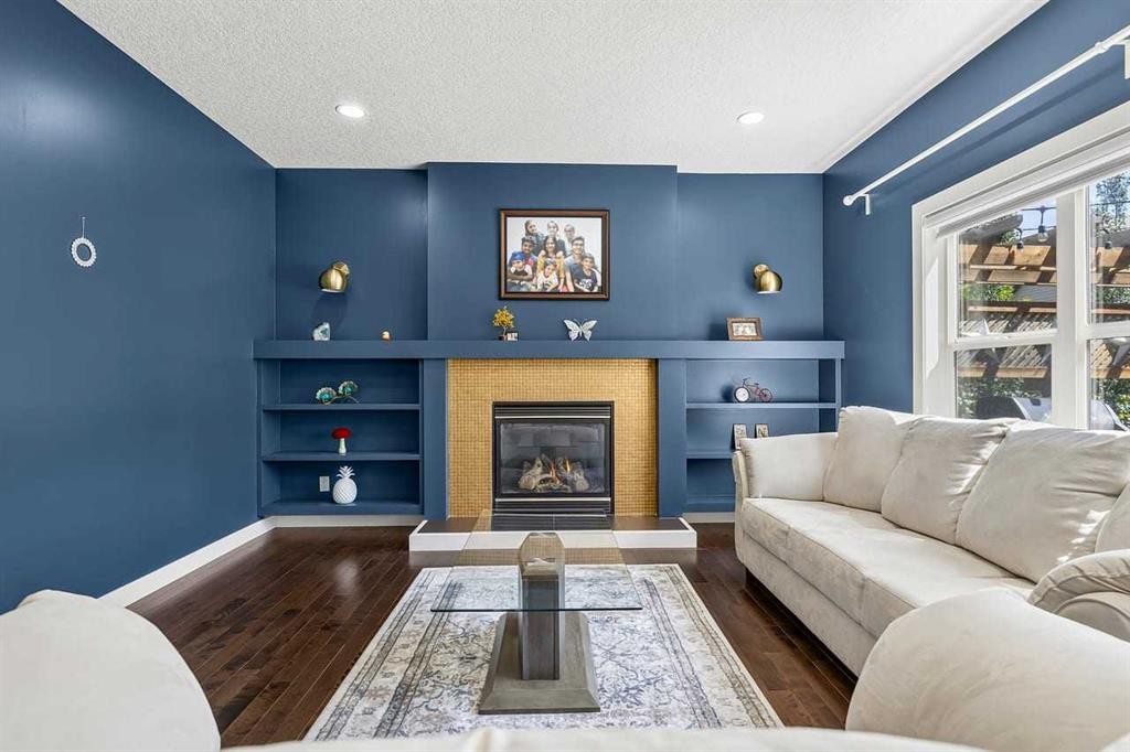 35 Copperleaf Crescent Se, Calgary, AB