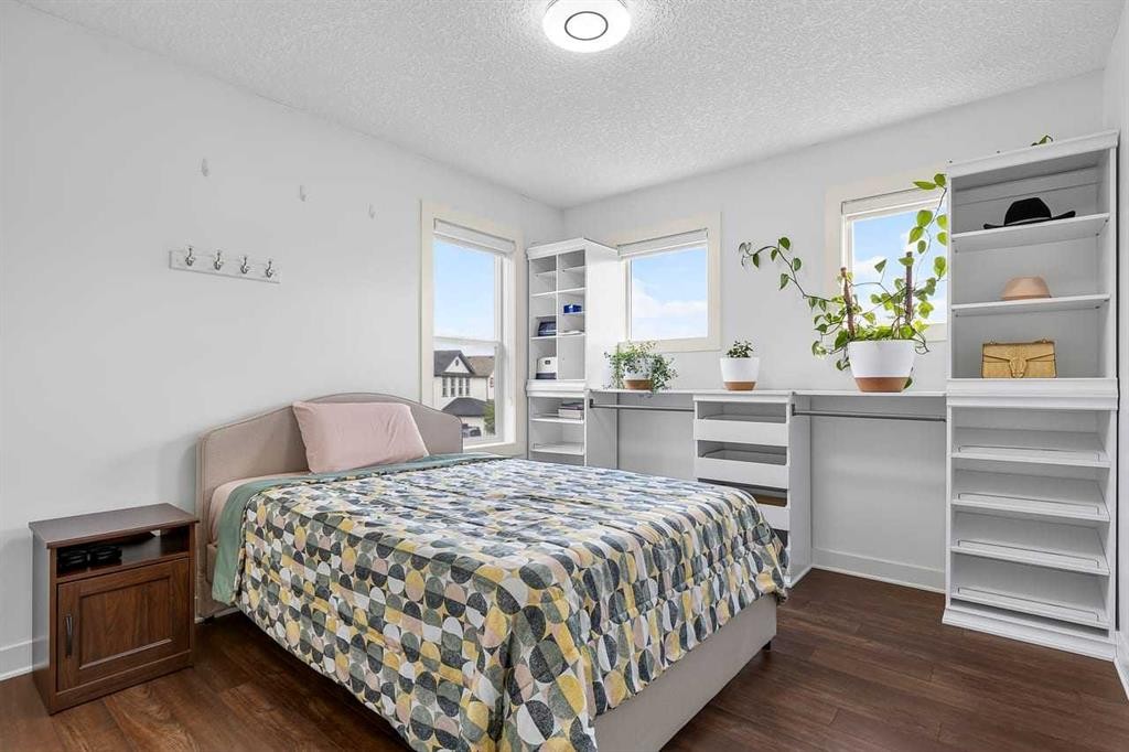 35 Copperleaf Crescent Se, Calgary, AB
