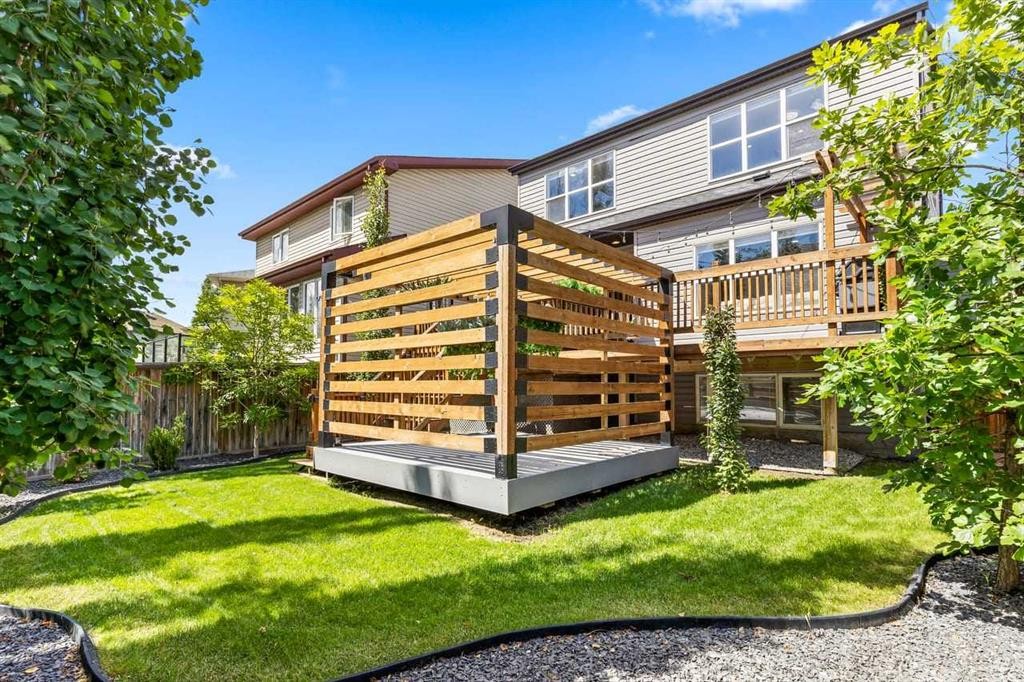 35 Copperleaf Crescent Se, Calgary, AB
