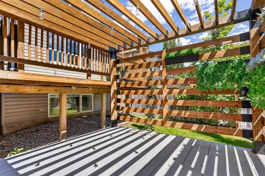 35 Copperleaf Crescent Se, Calgary, AB