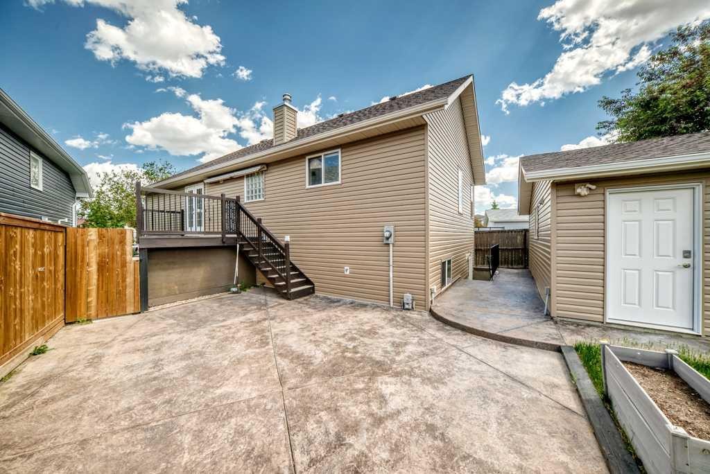 222 Covewood Close Ne, Calgary, AB