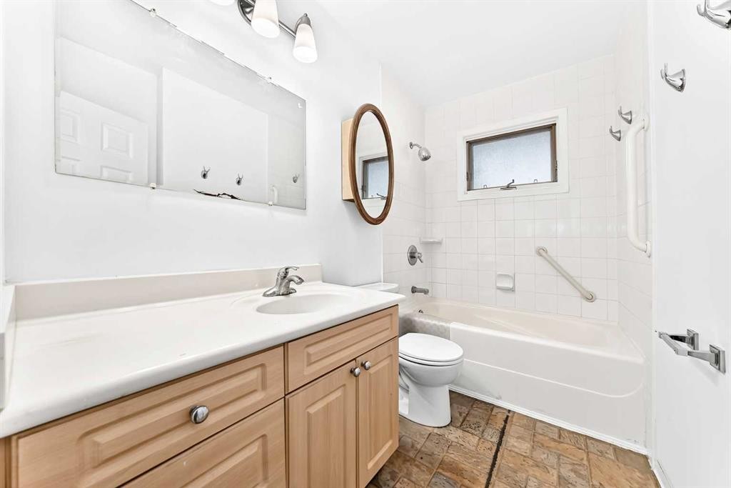 2912 Brentwood Boulevard Nw, Calgary, AB