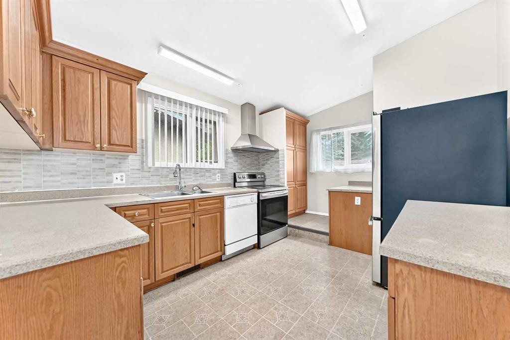 2912 Brentwood Boulevard Nw, Calgary, AB