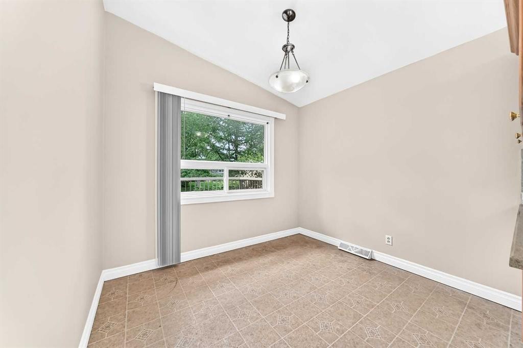 2912 Brentwood Boulevard Nw, Calgary, AB