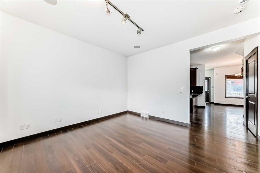 17 Redstone Common Ne, Calgary, AB - Indoor Photo Showing Other Room