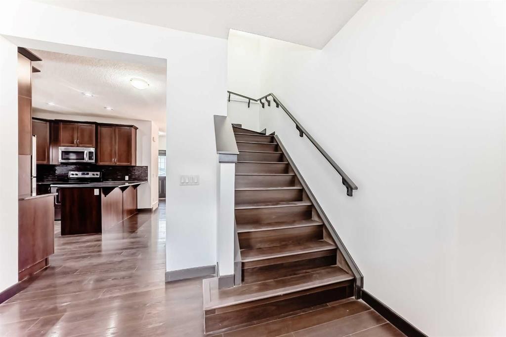17 Redstone Common Ne, Calgary, AB - Indoor Photo Showing Other Room