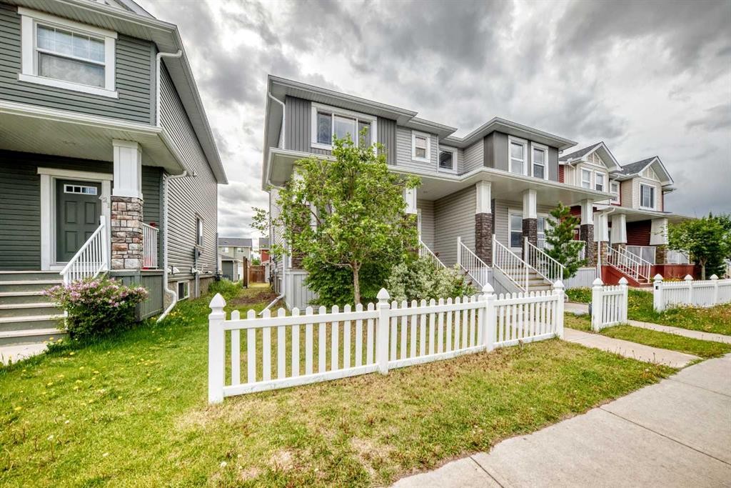 17 Redstone Common Ne, Calgary, AB - Outdoor With Facade