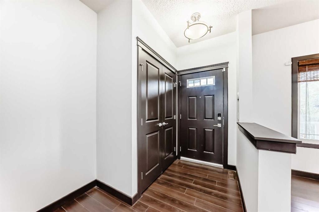 17 Redstone Common Ne, Calgary, AB - Indoor Photo Showing Other Room
