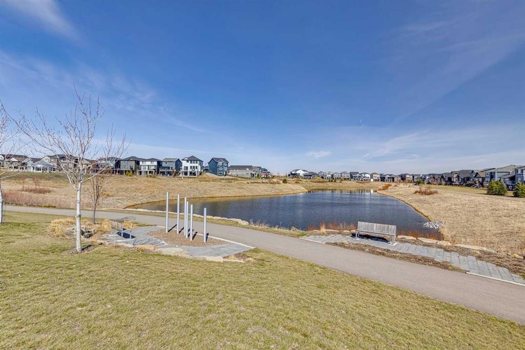 93 Wolf Gate, Okotoks, AB