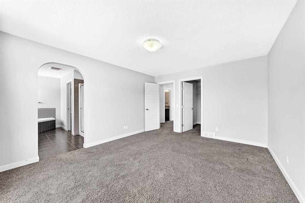 325 Evanspark Gardens Nw, Calgary, AB