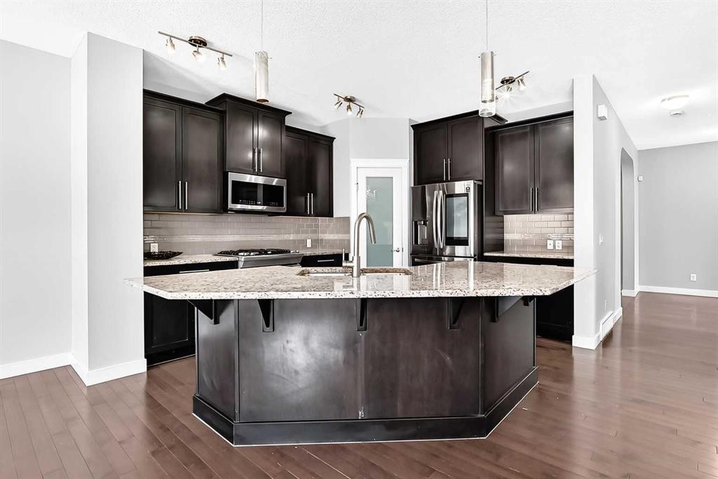325 Evanspark Gardens Nw, Calgary, AB