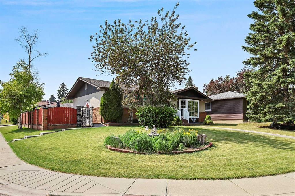 8627 Athabasca Street Se, Calgary, AB