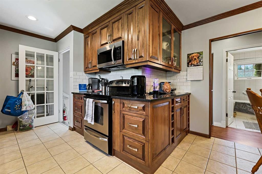 8627 Athabasca Street Se, Calgary, AB