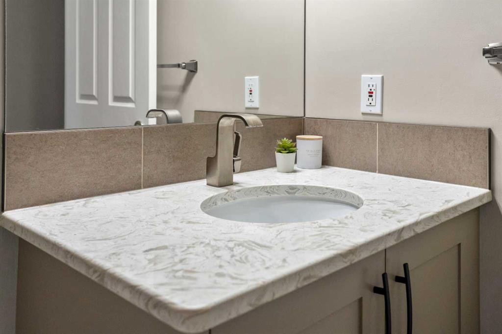 78 Edgevalley Close Nw, Calgary, AB
