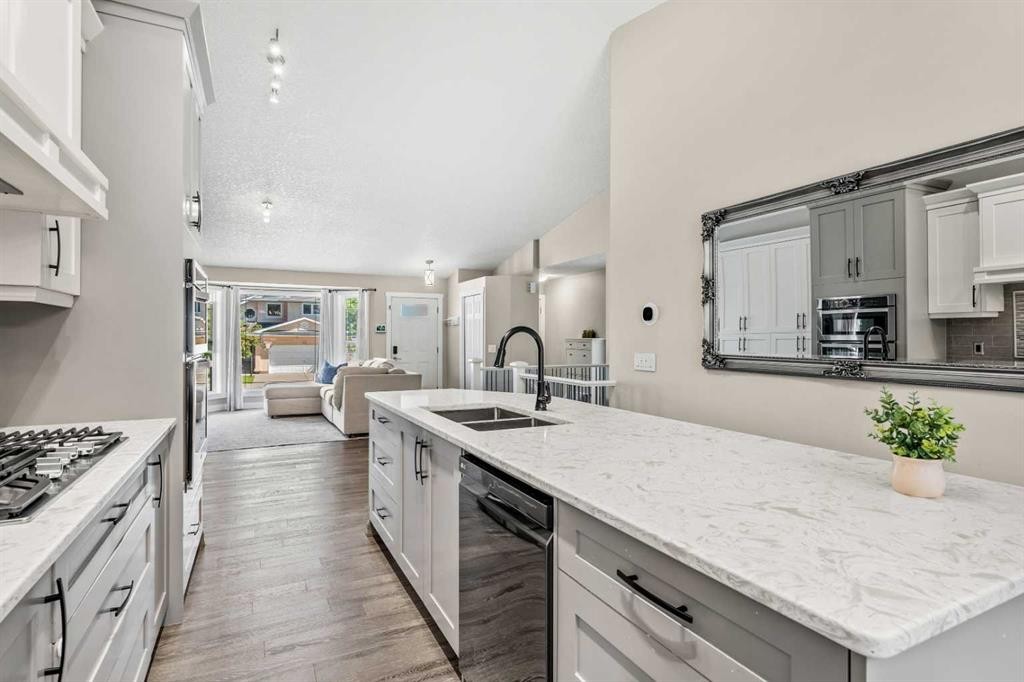 78 Edgevalley Close Nw, Calgary, AB