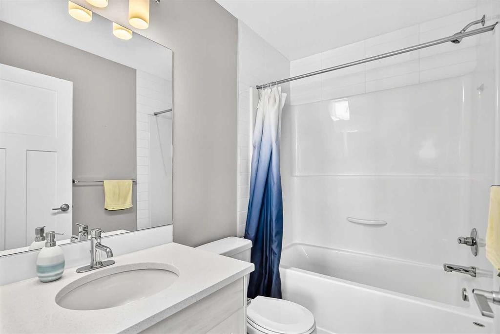 193 Livingston Common Ne, Calgary, AB