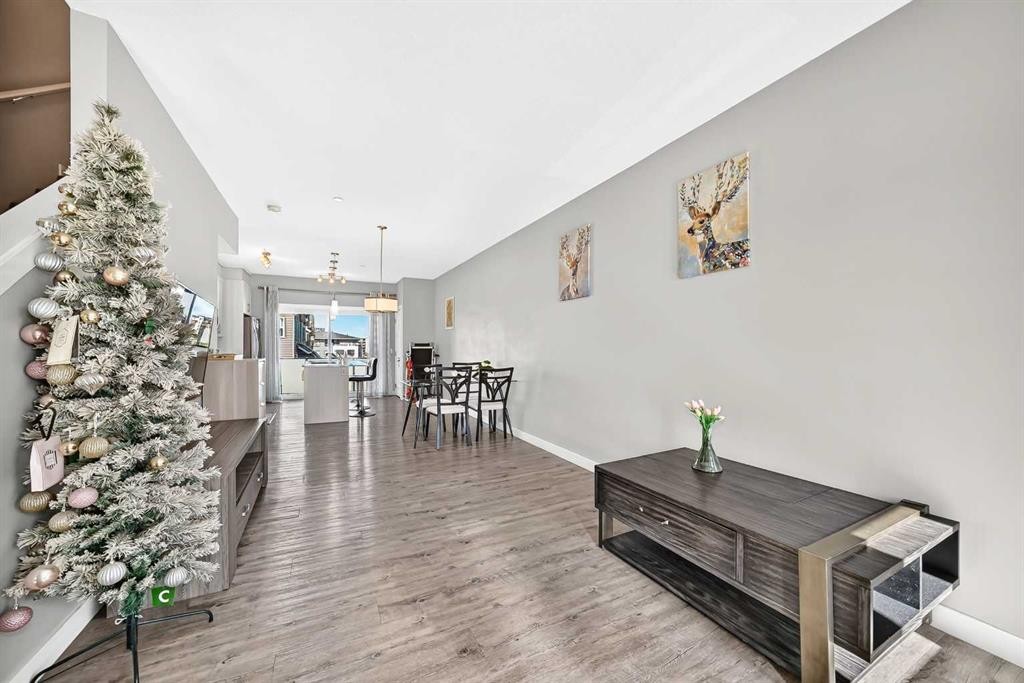 193 Livingston Common Ne, Calgary, AB