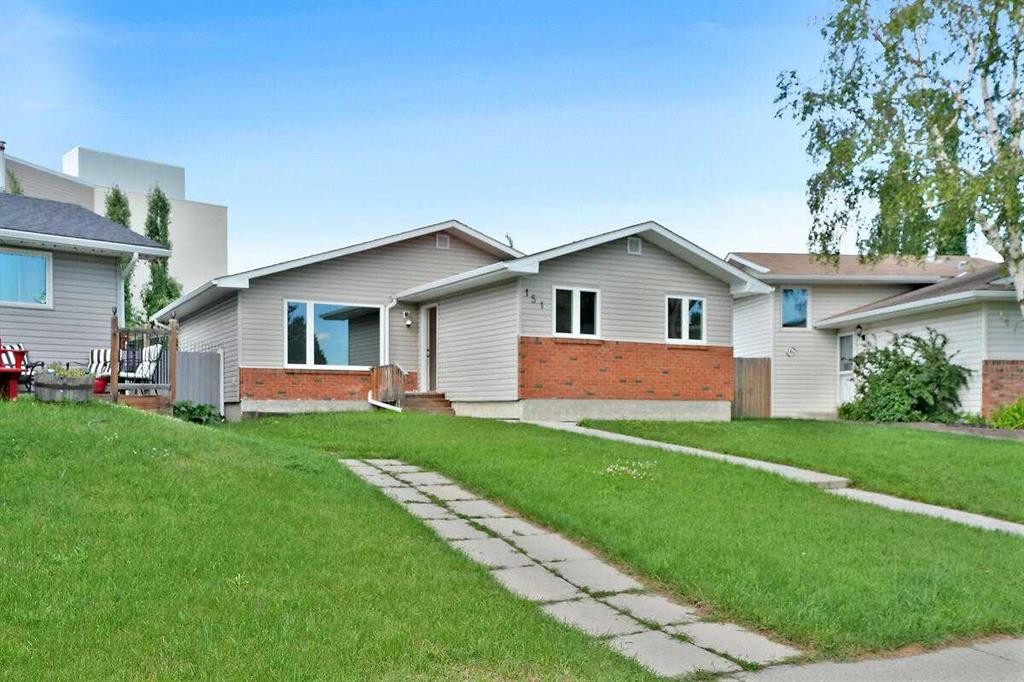 151 Midlawn Close Se, Calgary, AB
